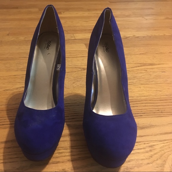 Navy velvet high heels - Picture 1 of 2